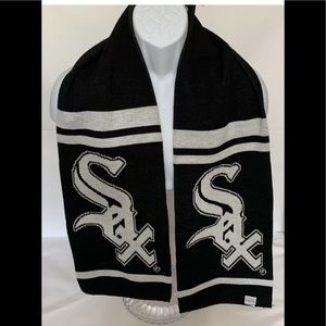 Chicago White Sox Black And White Acrylic Scarf